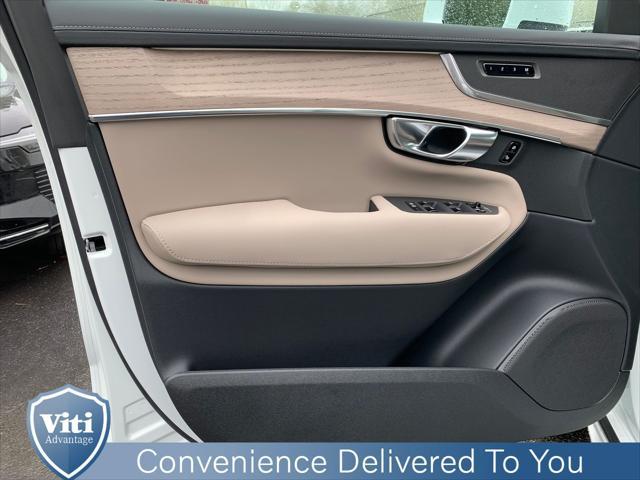 new 2025 Volvo XC90 car, priced at $65,895