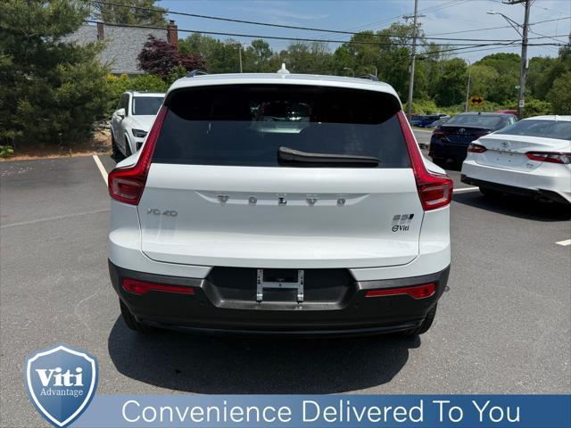 used 2024 Volvo XC40 car