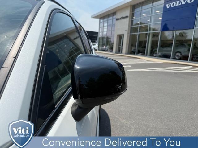 used 2024 Volvo XC40 car