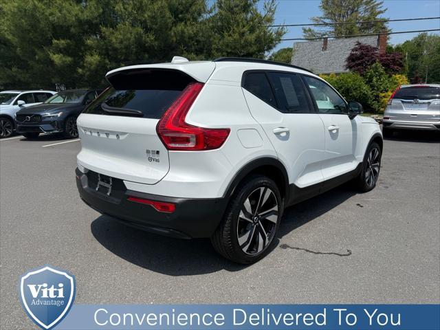 used 2024 Volvo XC40 car
