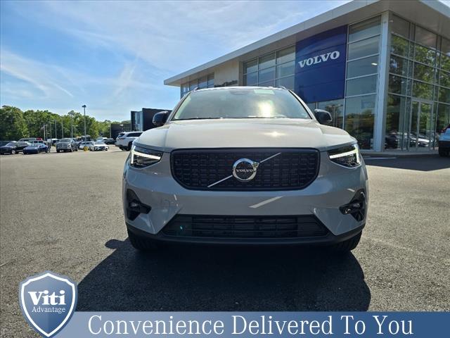 new 2025 Volvo XC40 car, priced at $51,040