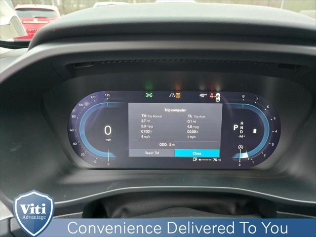 new 2025 Volvo XC40 car, priced at $45,465