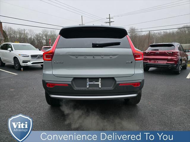 new 2025 Volvo XC40 car, priced at $45,465