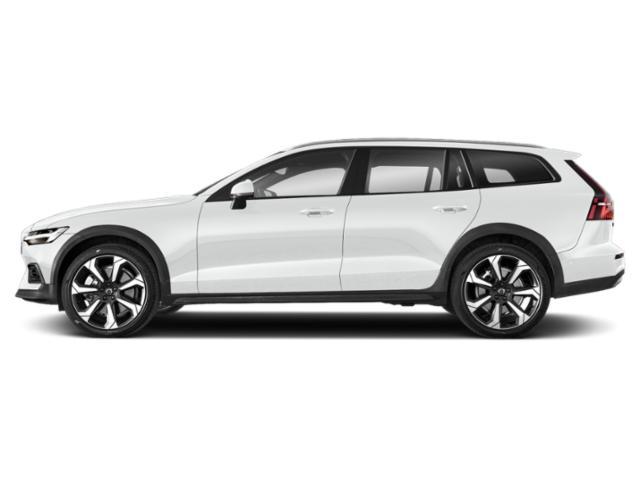 used 2024 Volvo V60 Cross Country car