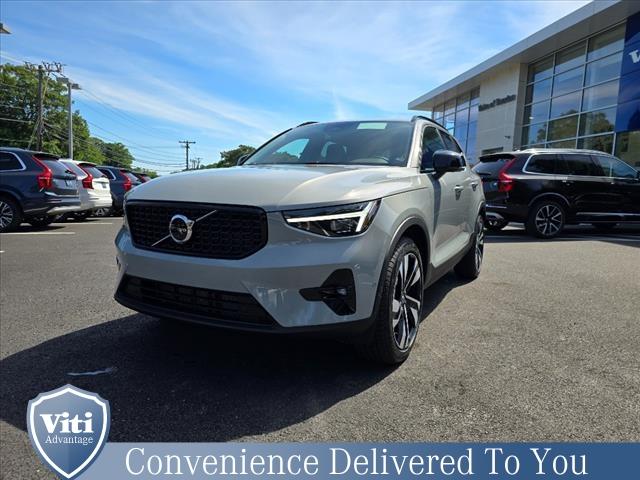 new 2025 Volvo XC40 car, priced at $51,040