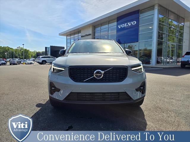 new 2025 Volvo XC40 car, priced at $51,040