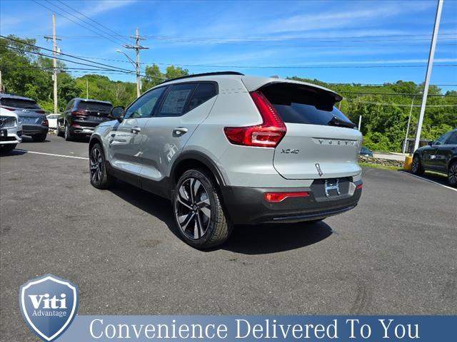 new 2025 Volvo XC40 car, priced at $51,040