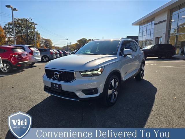 used 2022 Volvo XC40 car, priced at $29,998