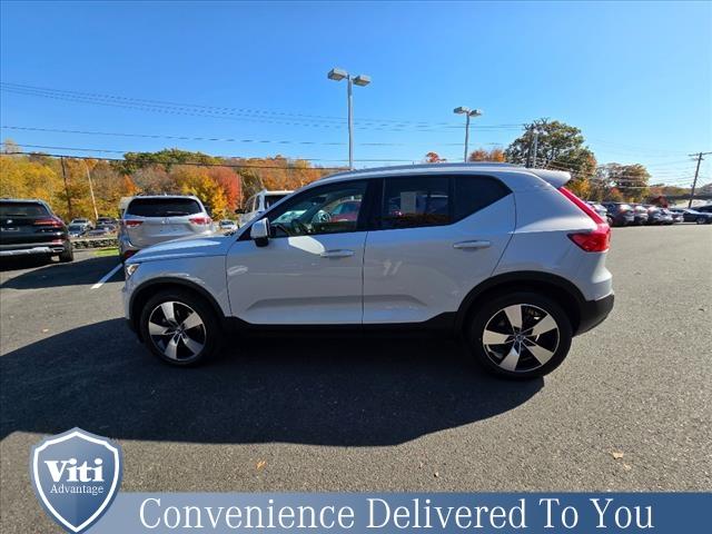 used 2022 Volvo XC40 car, priced at $29,998