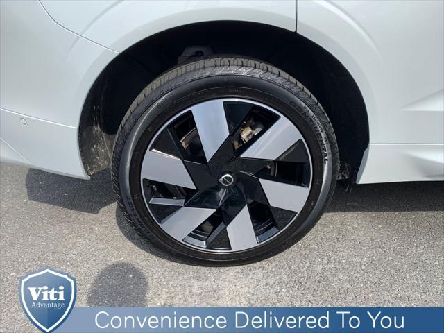 used 2024 Volvo XC60 Recharge Plug-In Hybrid car, priced at $55,988