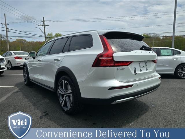 new 2024 Volvo V60 Cross Country car, priced at $55,225