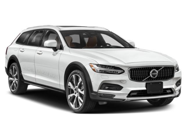 new 2025 Volvo V90 Cross Country car
