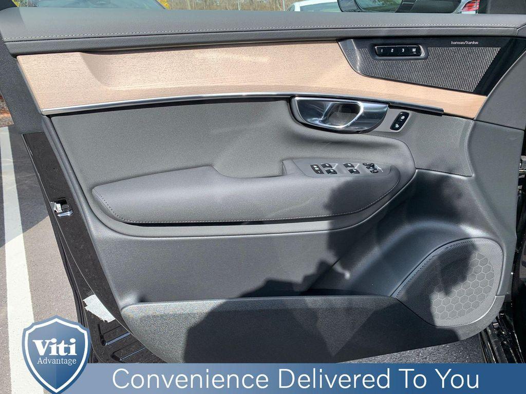 new 2025 Volvo XC90 Plug-In Hybrid car, priced at $77,895