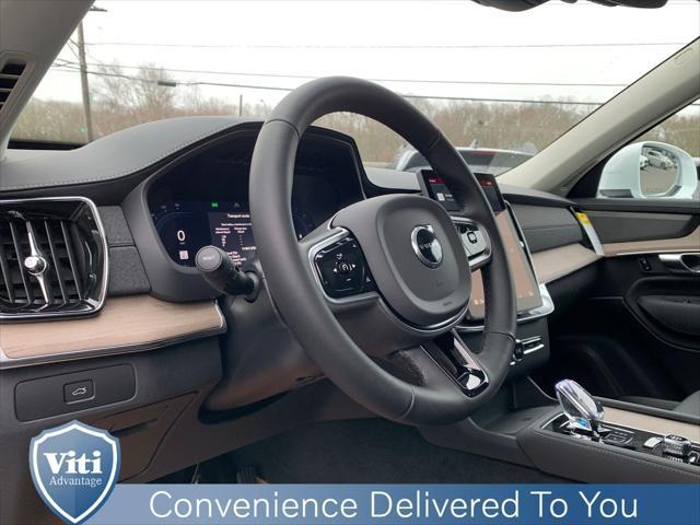 new 2025 Volvo XC90 car, priced at $65,555