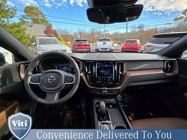 used 2022 Volvo XC60 car, priced at $34,998