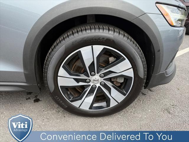 used 2020 Volvo V60 Cross Country car, priced at $28,998