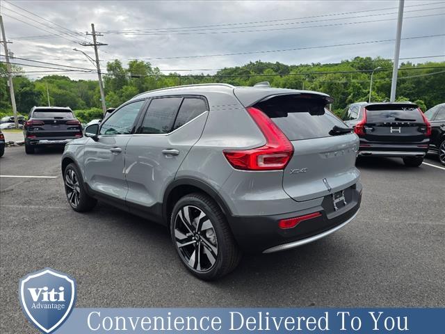 new 2025 Volvo XC40 car, priced at $51,040