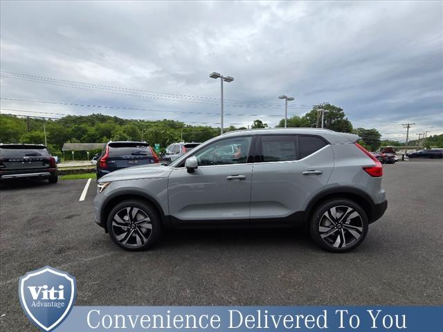 new 2025 Volvo XC40 car, priced at $51,040