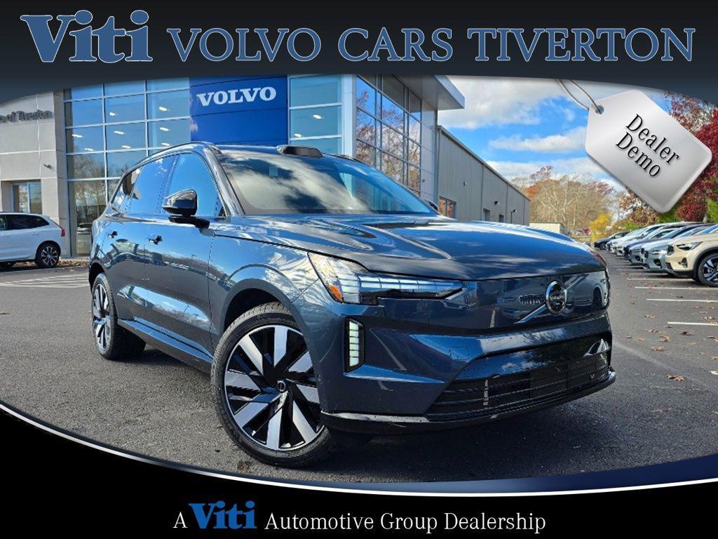 new 2025 Volvo EX90 car, priced at $87,840