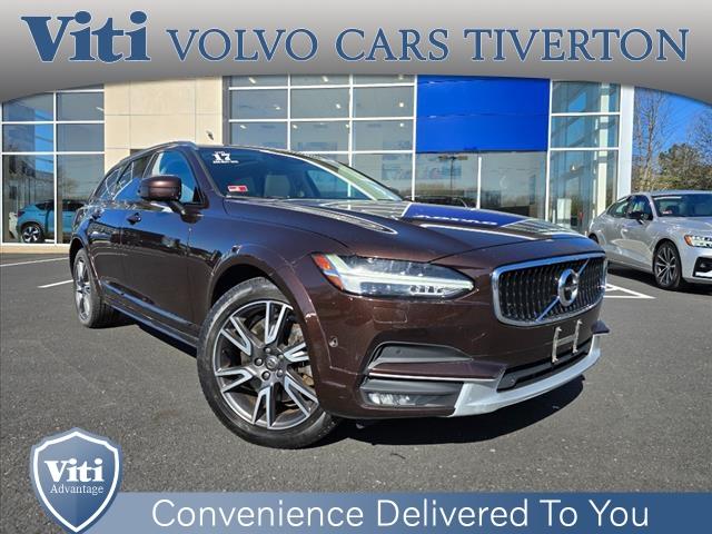 used 2017 Volvo V90 Cross Country car, priced at $23,998