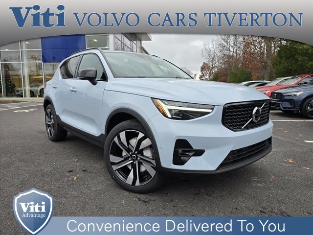 new 2025 Volvo XC40 car, priced at $49,790