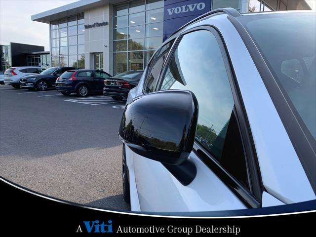 used 2024 Volvo XC40 car