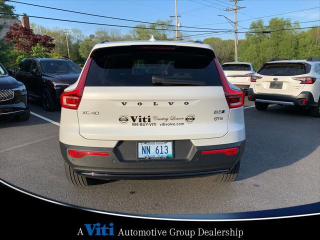 used 2024 Volvo XC40 car