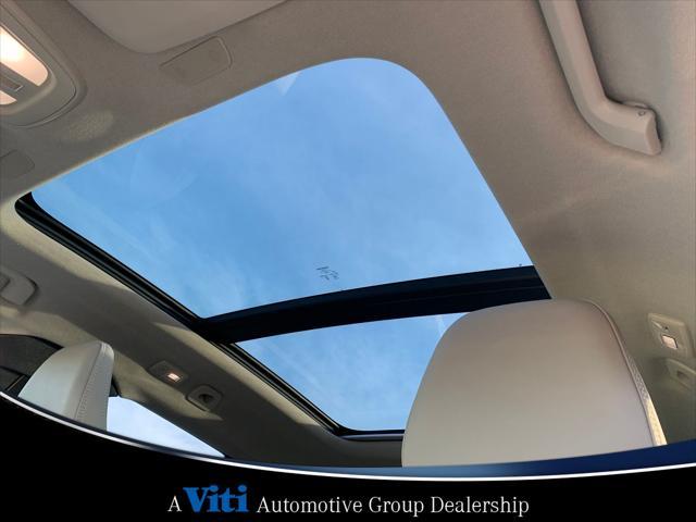 used 2024 Volvo XC40 car