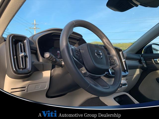 used 2024 Volvo XC40 car