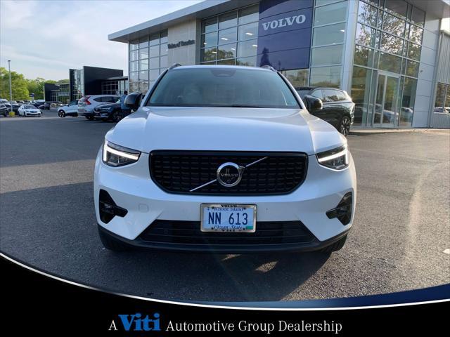 used 2024 Volvo XC40 car
