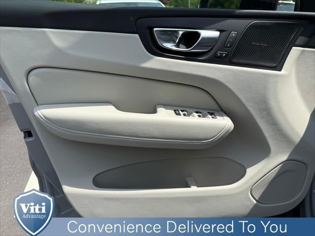 new 2025 Volvo XC60 car, priced at $60,625