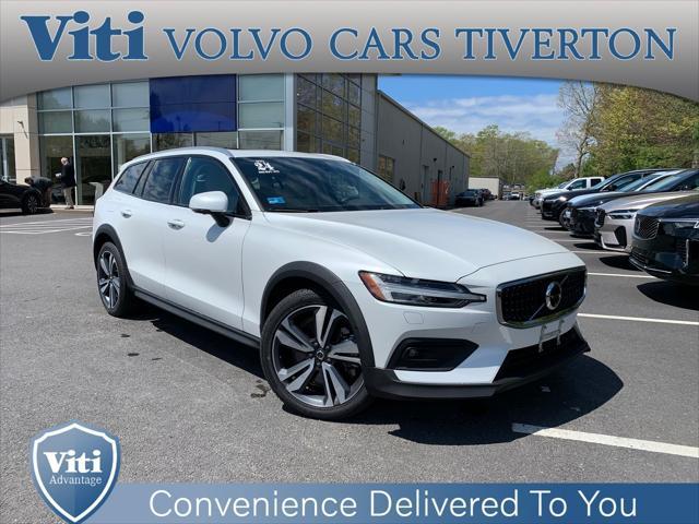 used 2024 Volvo V60 Cross Country car, priced at $44,998