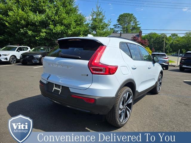 new 2025 Volvo XC40 car, priced at $50,690