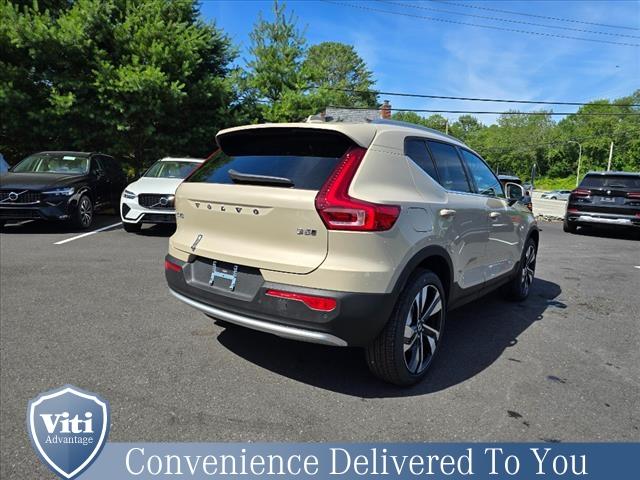 new 2025 Volvo XC40 car, priced at $50,375