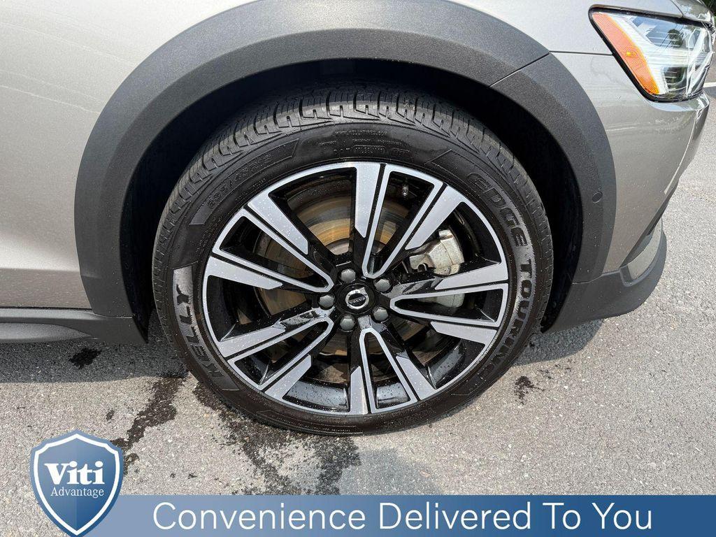 used 2021 Volvo V60 Cross Country car, priced at $34,998