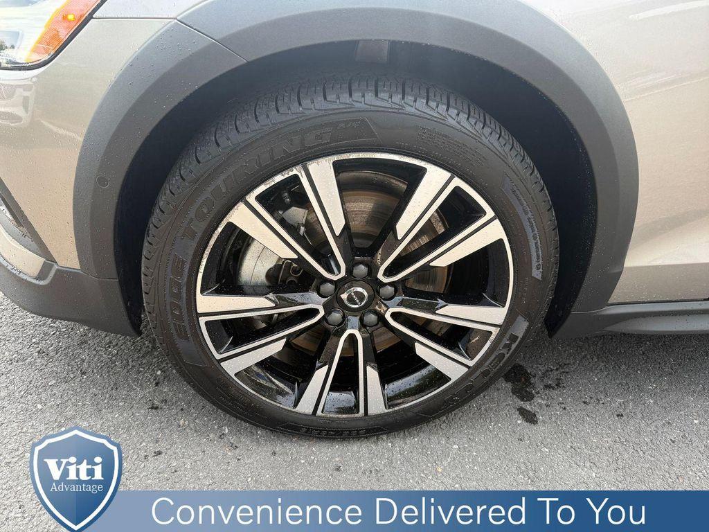 used 2021 Volvo V60 Cross Country car, priced at $34,998