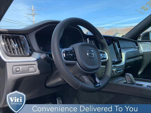 used 2022 Volvo XC60 car, priced at $41,998