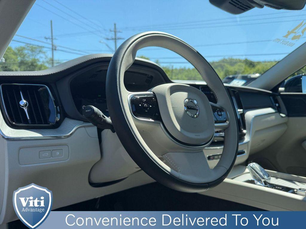 used 2024 Volvo XC60 Recharge Plug-In Hybrid car, priced at $57,998