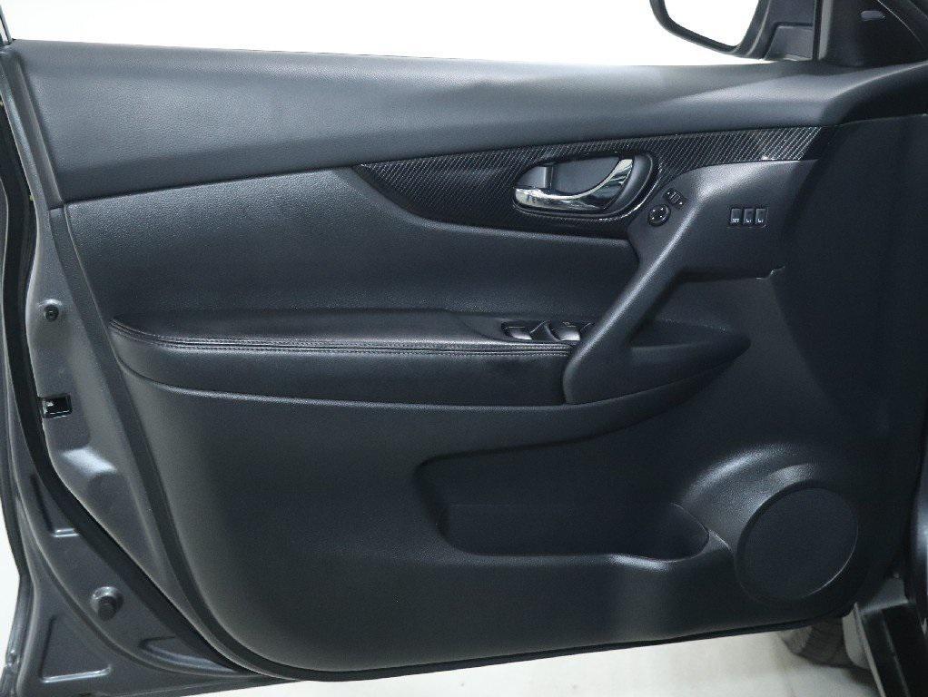 used 2019 Nissan Rogue car, priced at $21,289
