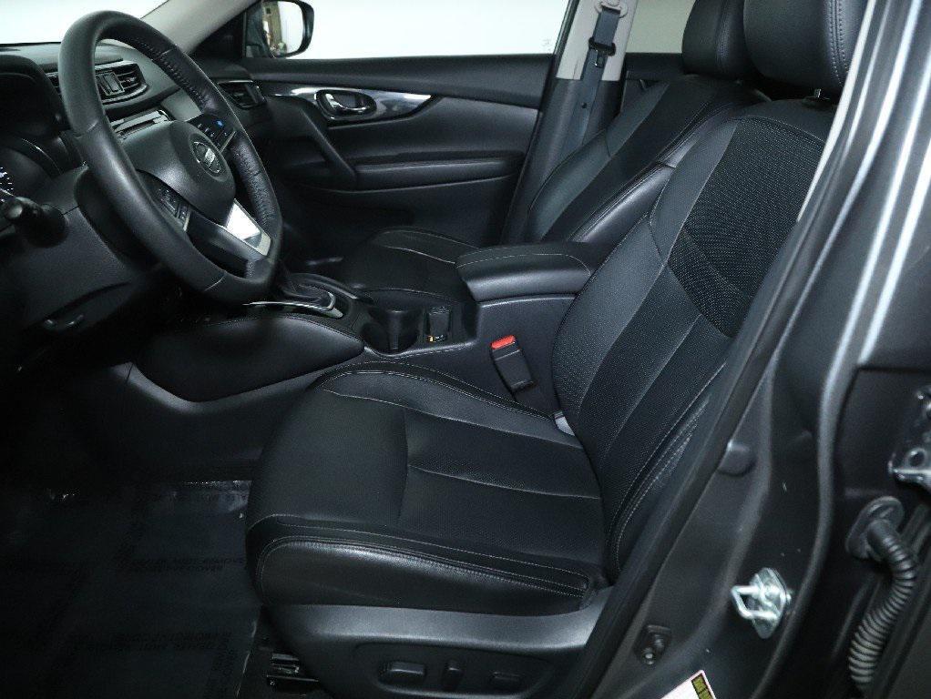 used 2019 Nissan Rogue car, priced at $21,289