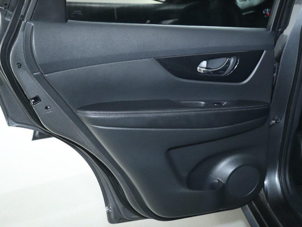 used 2019 Nissan Rogue car, priced at $21,289