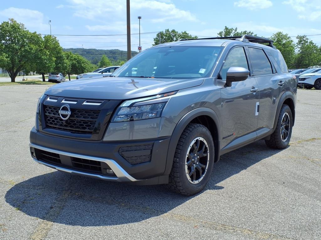 new 2025 Nissan Pathfinder car, priced at $36,975