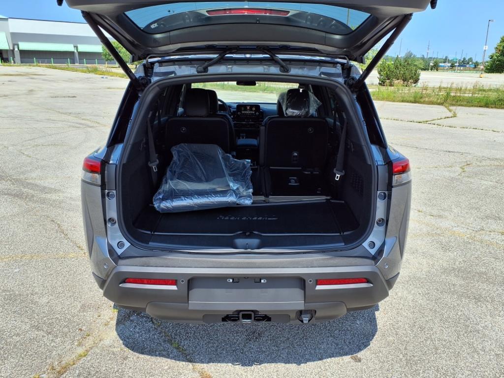 new 2025 Nissan Pathfinder car, priced at $36,975