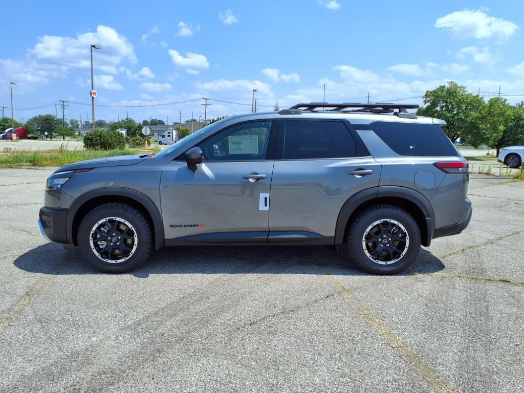 new 2025 Nissan Pathfinder car, priced at $36,975