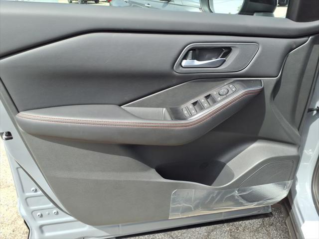 new 2025 Nissan Rogue car, priced at $34,300