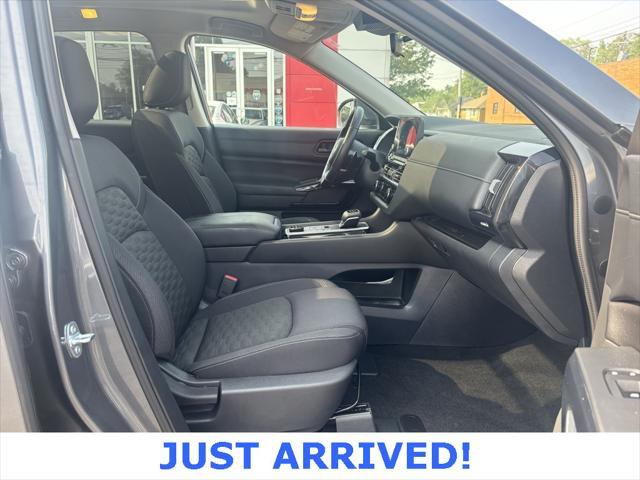 used 2024 Nissan Pathfinder car, priced at $35,499