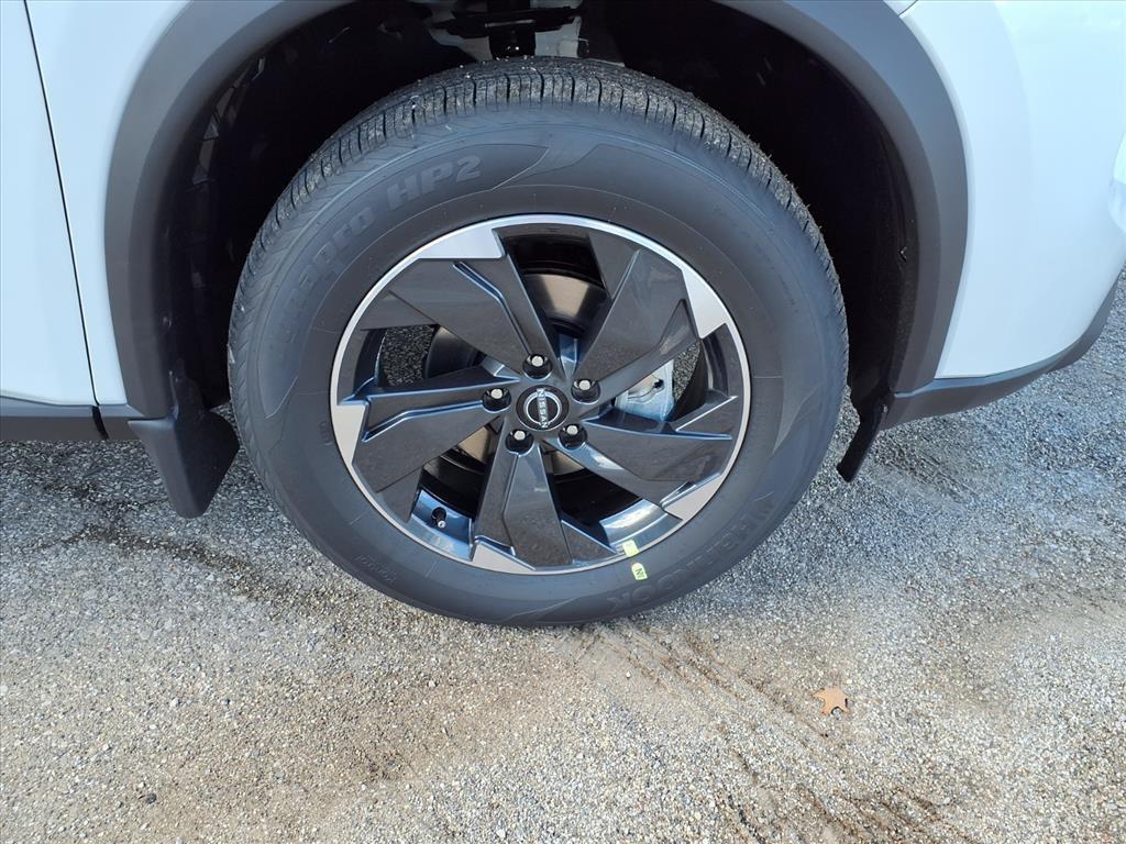 new 2026 Nissan Rogue car, priced at $33,395
