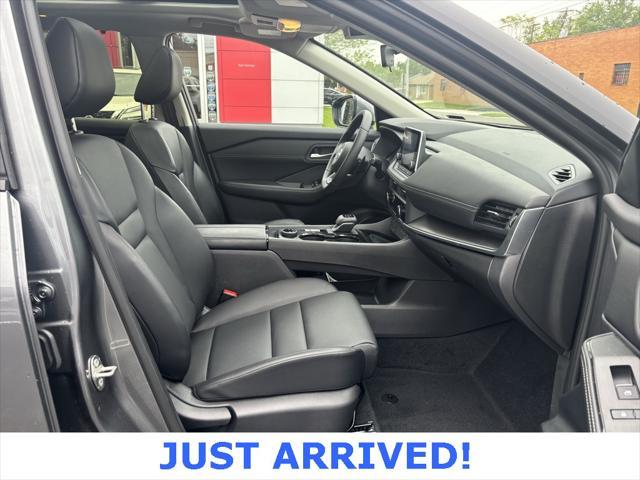 used 2024 Nissan Rogue car, priced at $28,989