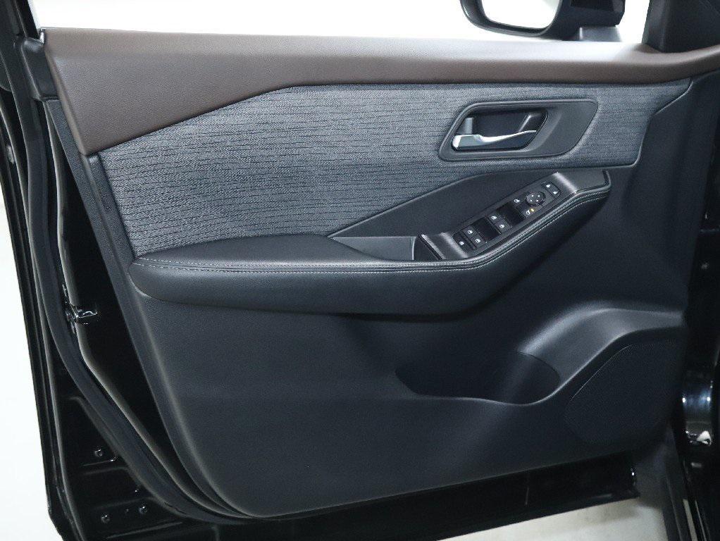 used 2023 Nissan Rogue car, priced at $22,994