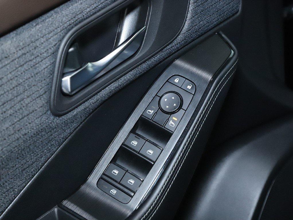 used 2023 Nissan Rogue car, priced at $22,994